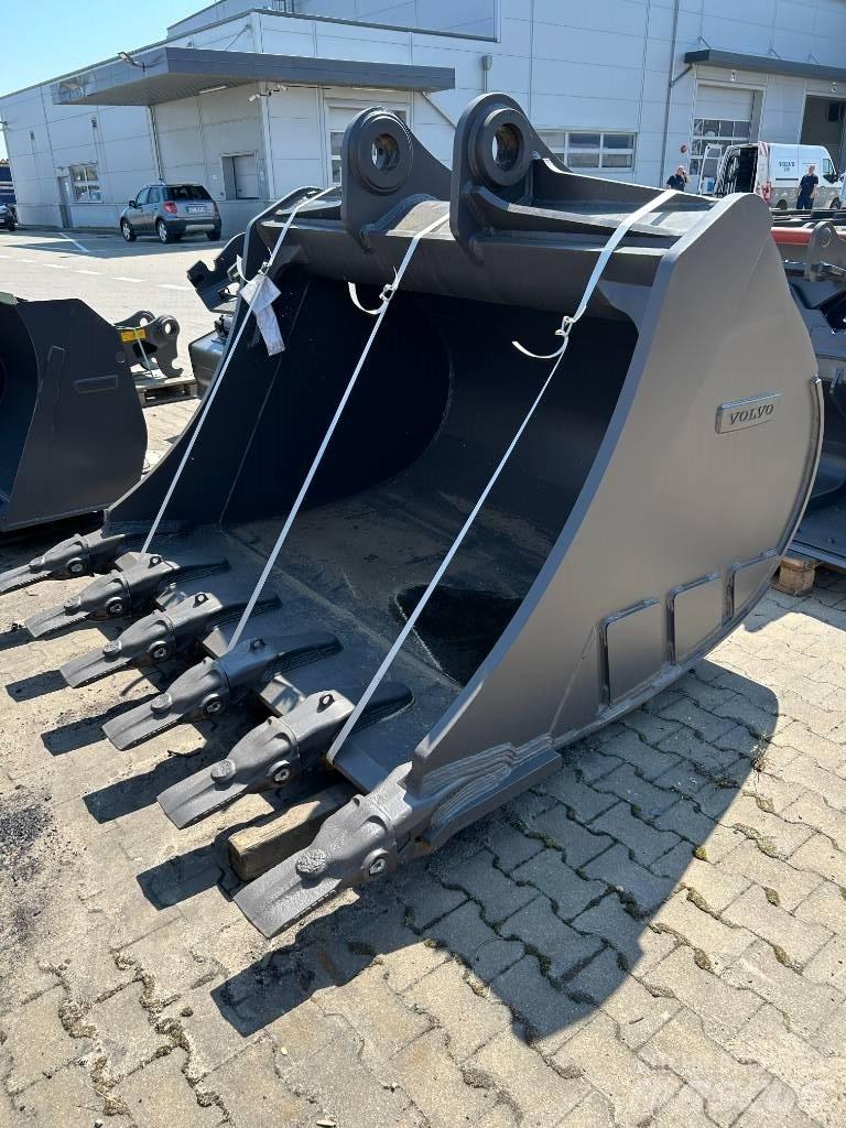 Volvo EC 480 E L Paletli ekskavatörler