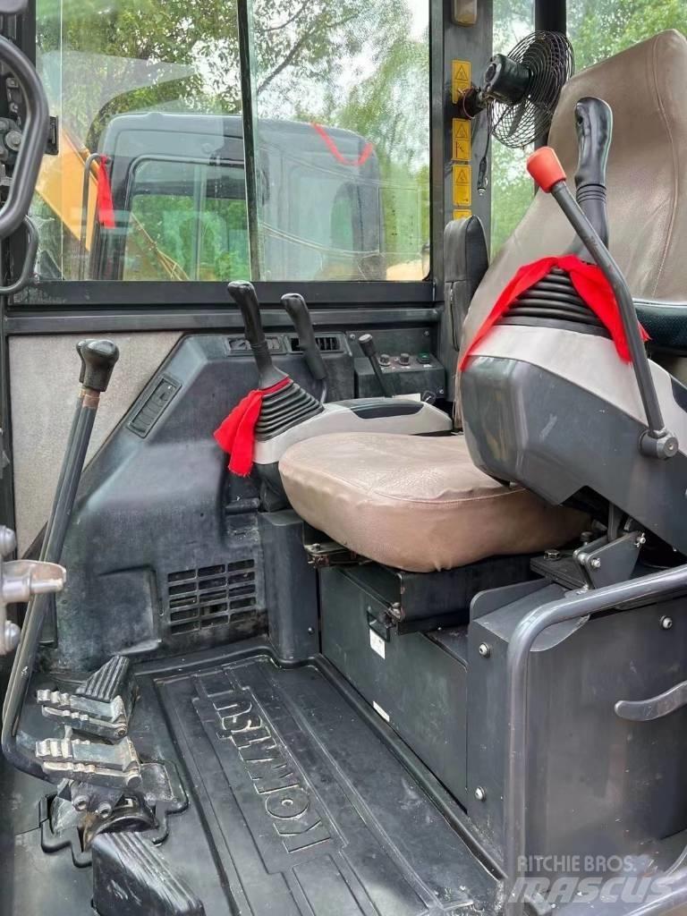 Komatsu PC56-7 Paletli ekskavatörler