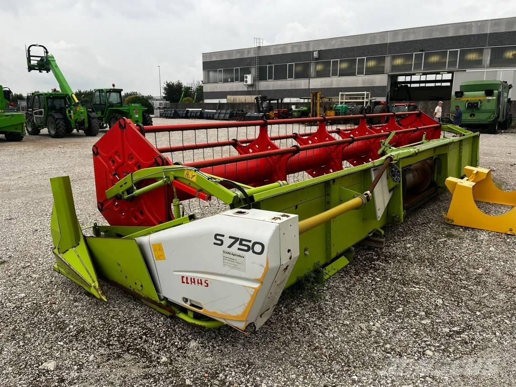 CLAAS S 750 Biçerdöver kafaları