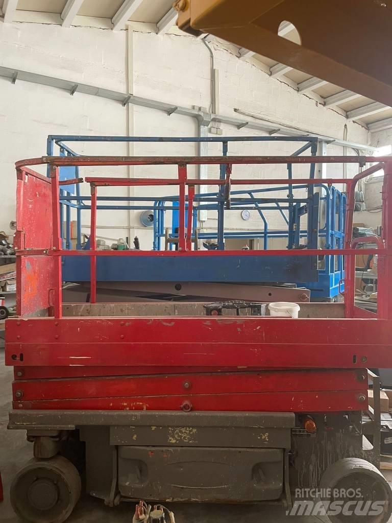 JLG 2030 ES Makasli platformlar