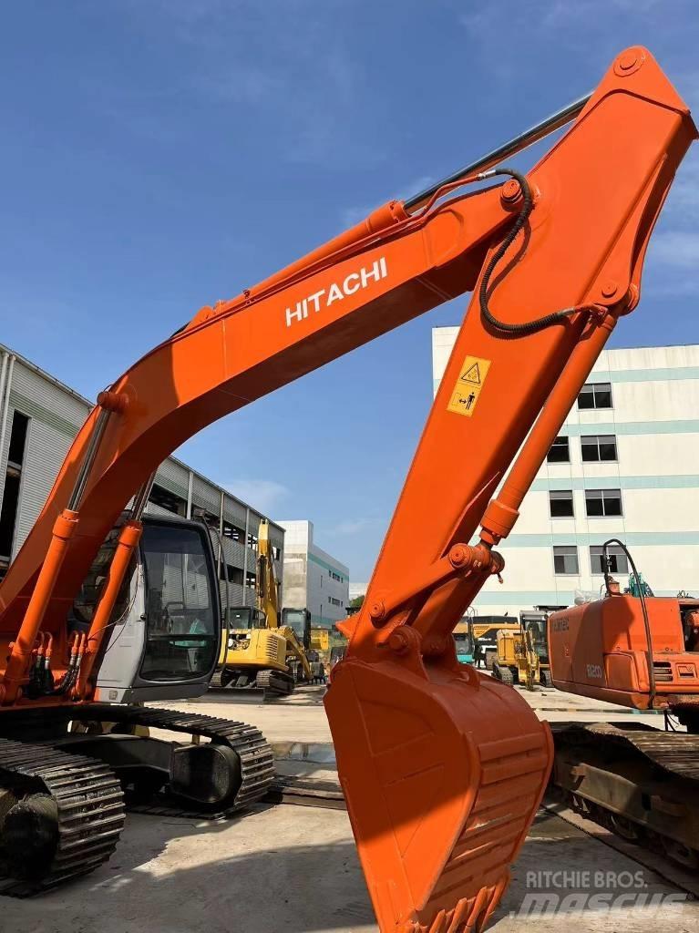Hitachi EX 200 Paletli ekskavatörler