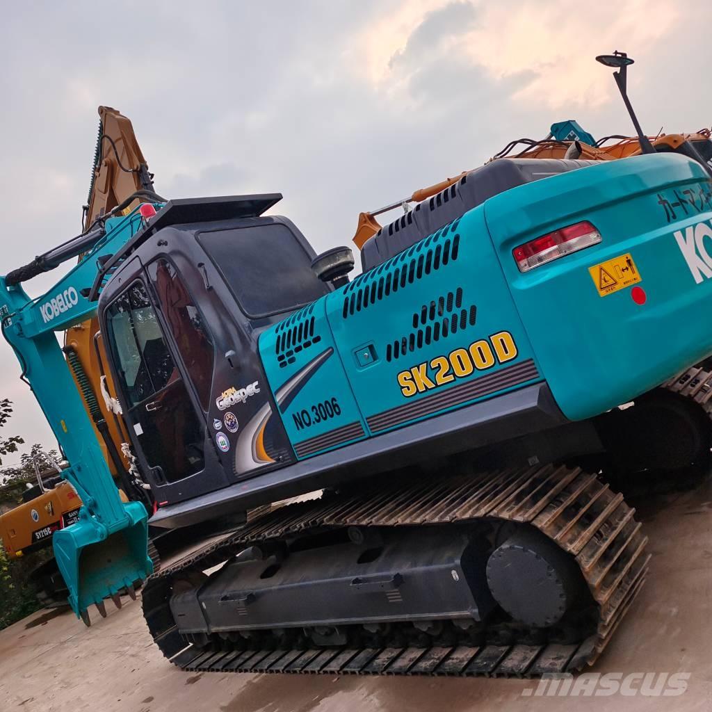 Kobelco SK 200 Paletli ekskavatörler