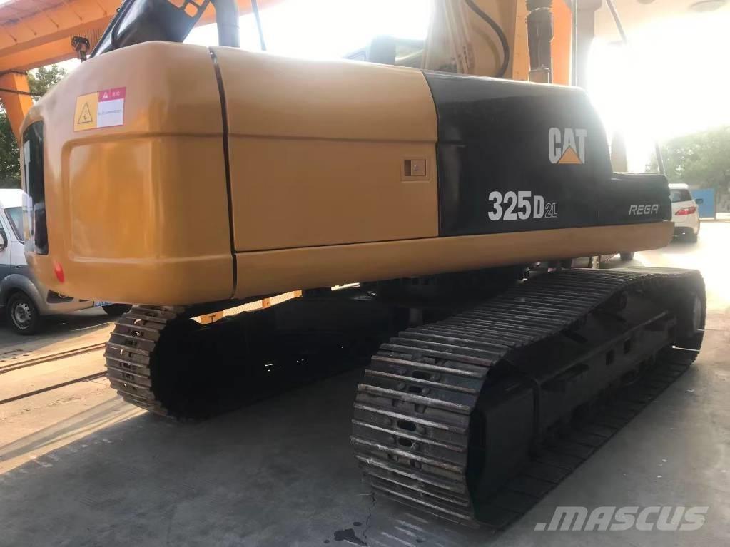 CAT 325 D L Paletli ekskavatörler