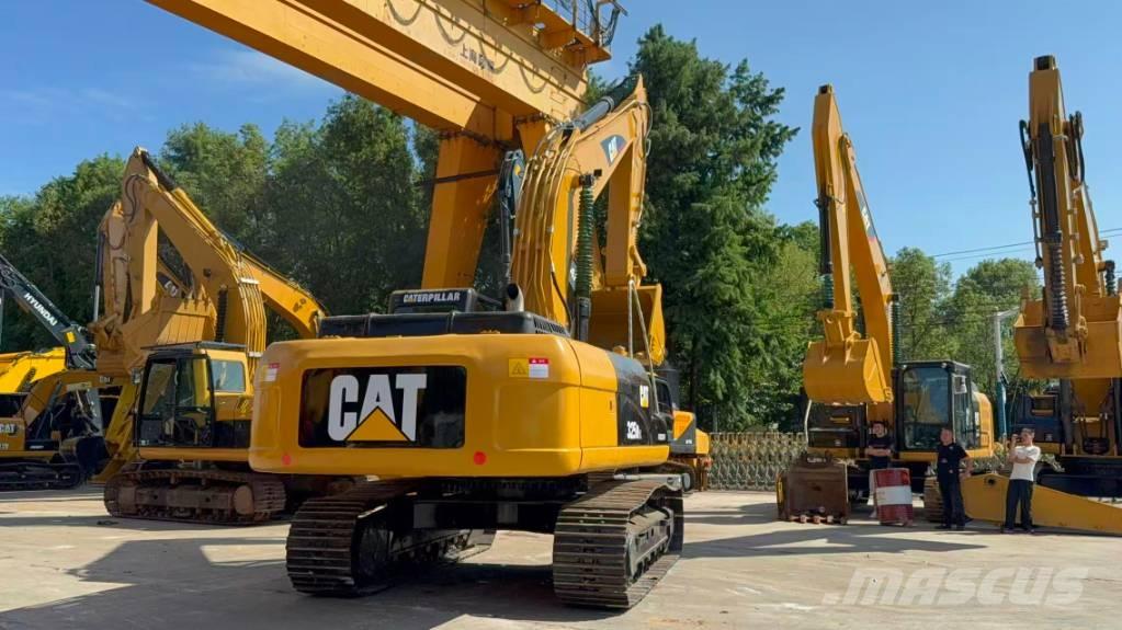 CAT 325 D L Paletli ekskavatörler