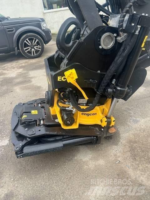 Volvo EC220EL Paletli ekskavatörler