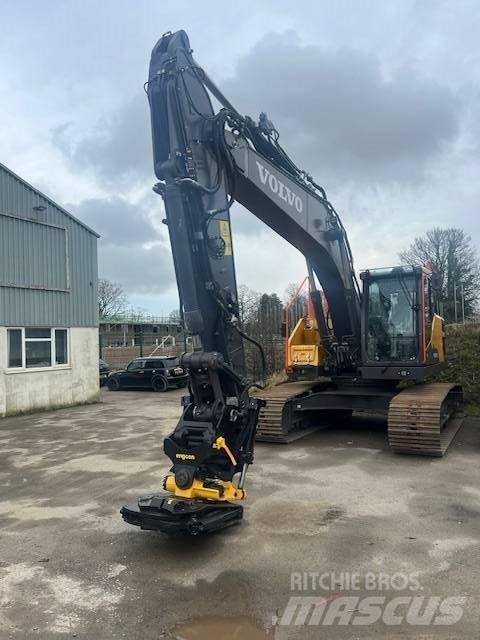 Volvo EC220EL Paletli ekskavatörler