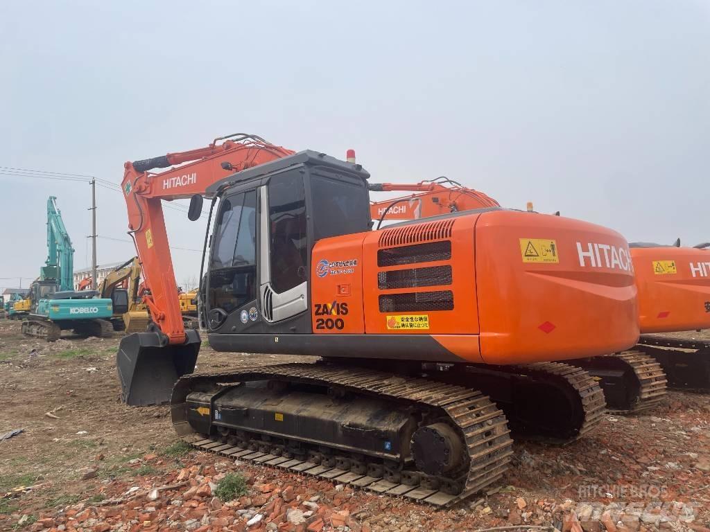 Hitachi ZX 200 Paletli ekskavatörler