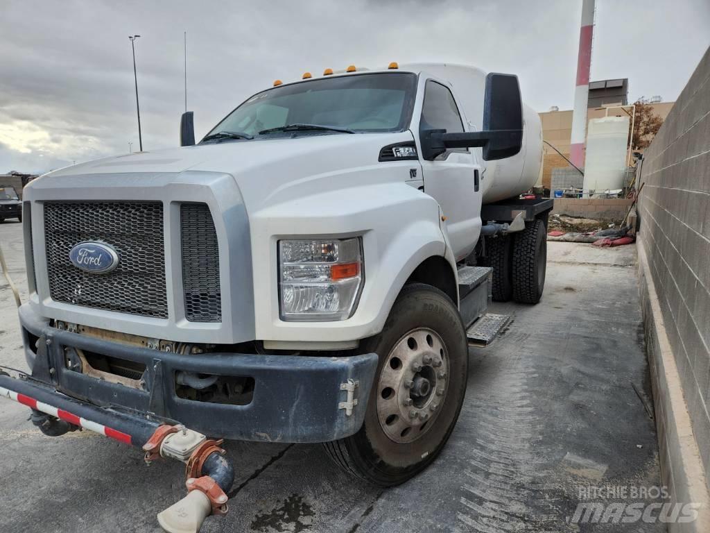 Ford F 650 Su tankerleri