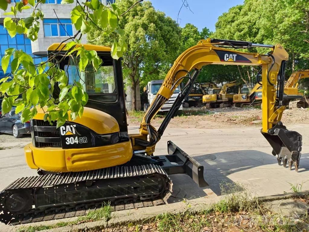 CAT 304 CR Mini ekskavatörler, 7 tona dek