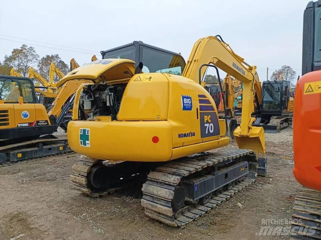Komatsu PC 70-8 Paletli ekskavatörler