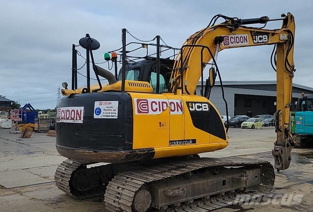 JCB JS 130 LC Paletli ekskavatörler