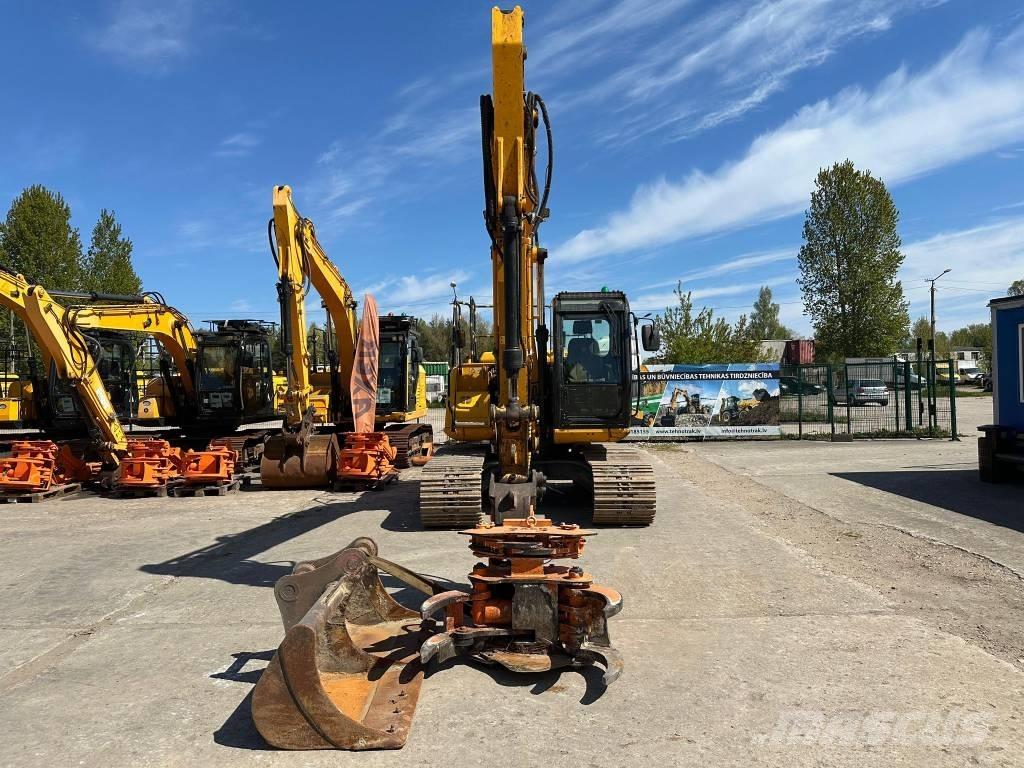 JCB JS 130 LC Paletli ekskavatörler