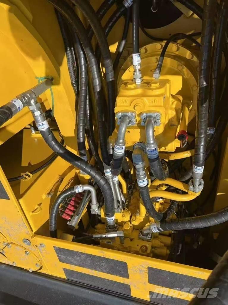 Komatsu 300-7 Paletli ekskavatörler
