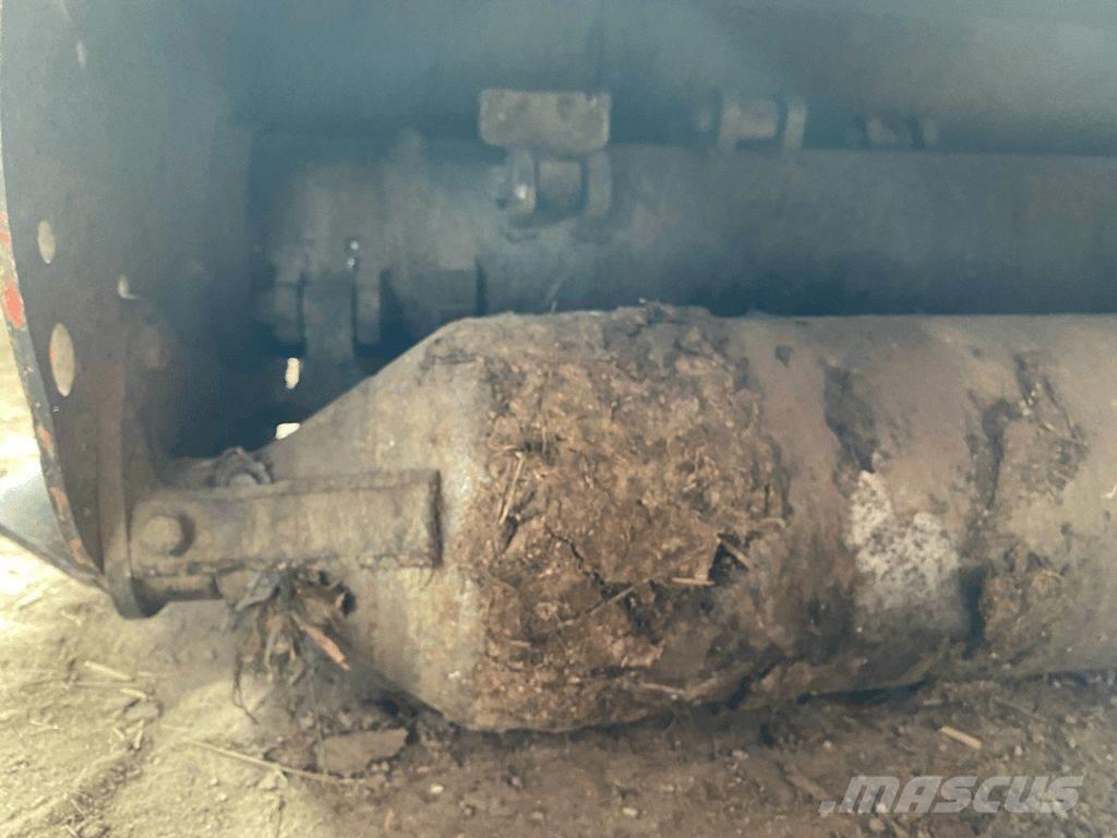 Kuhn BP 305 Kırıcılar