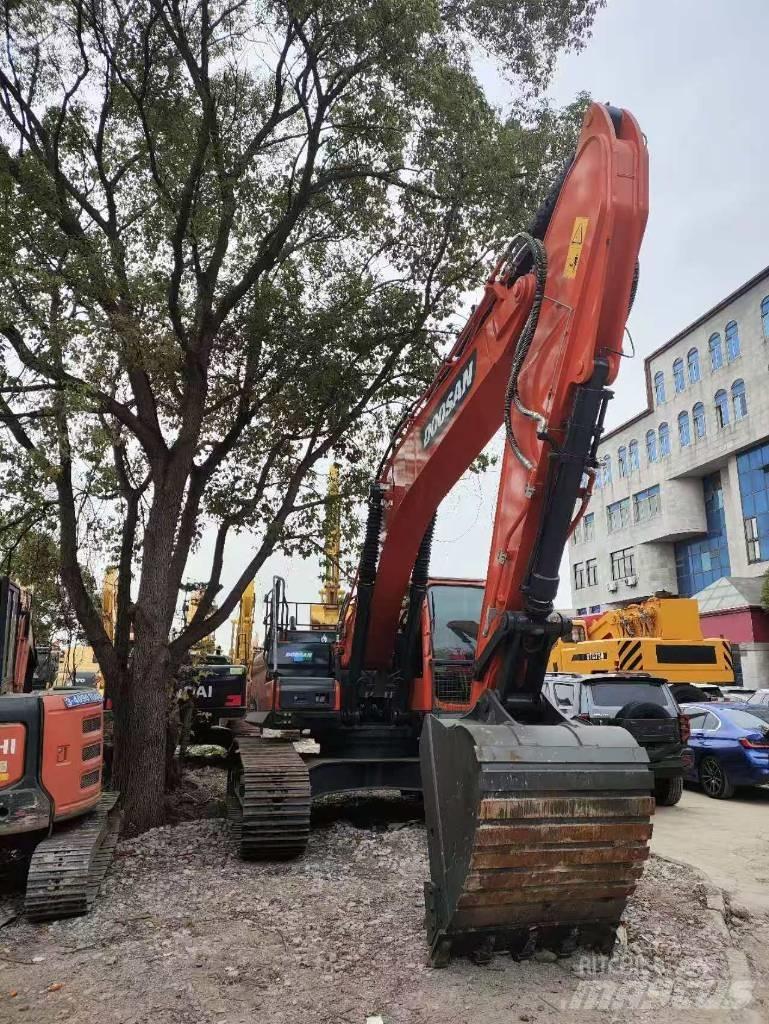 Doosan DX300LC-9c Paletli ekskavatörler