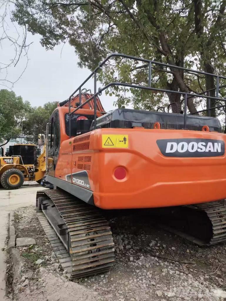 Doosan DX300LC-9c Paletli ekskavatörler