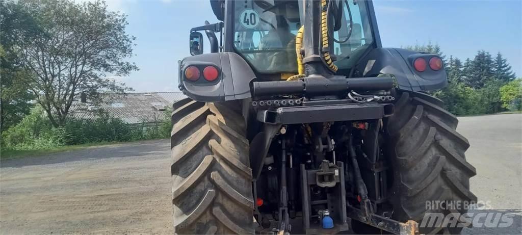 Valtra T130 Traktörler