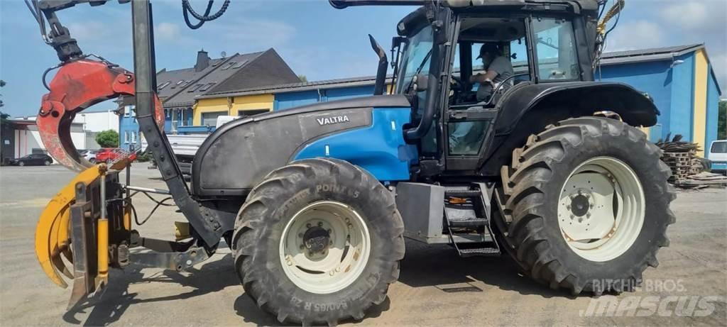 Valtra T130 Traktörler