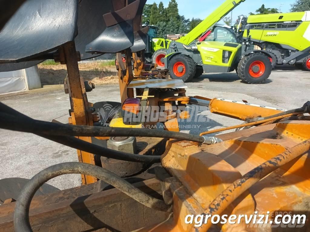  MORO ARATRI 20 APVFS Keski pullukları