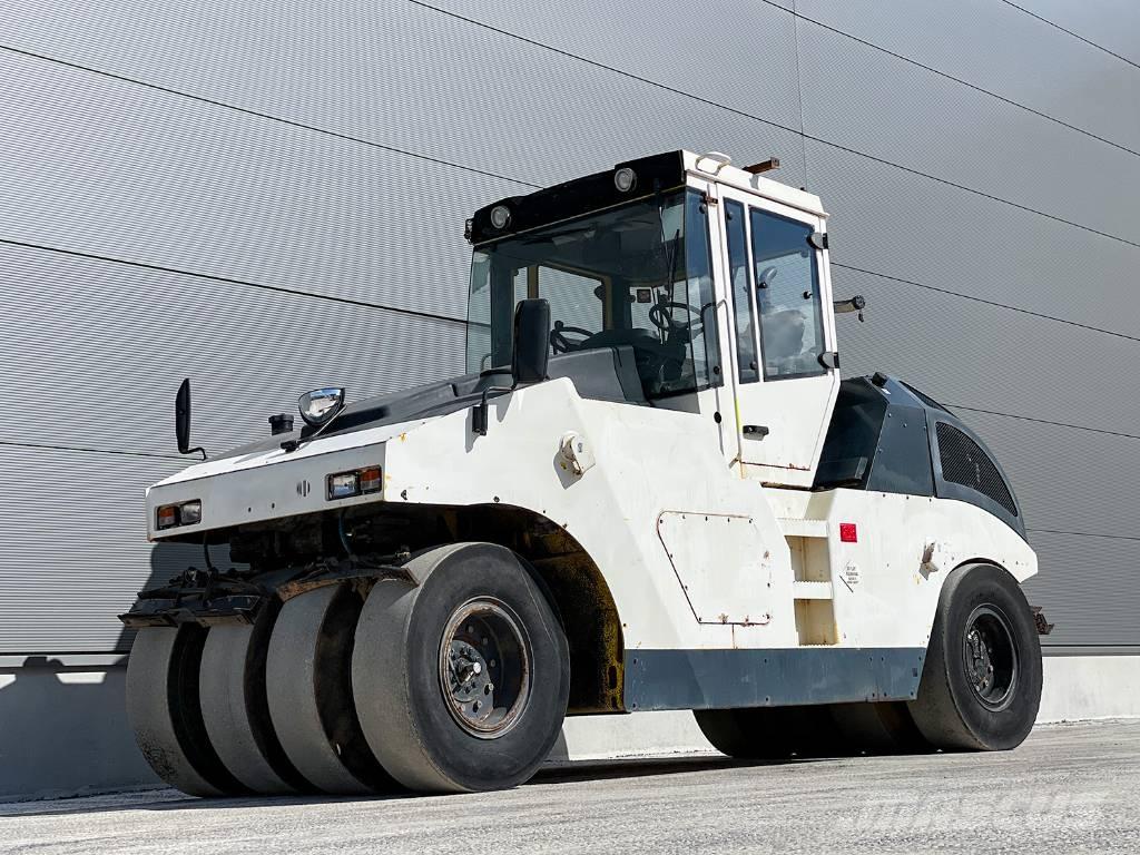 Bomag BW 24 RH Pnömatik lastikli silindirler