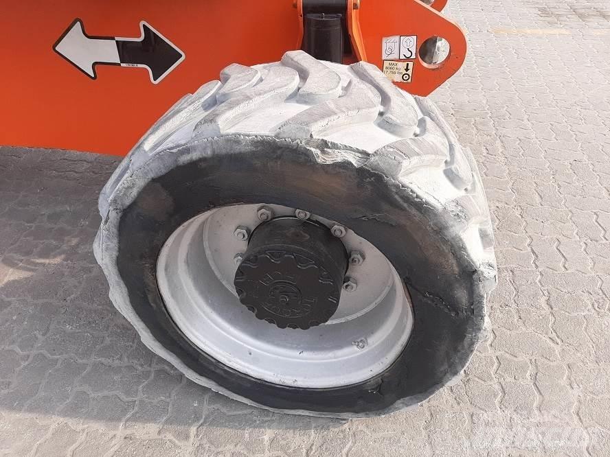 JLG 800AJ Körüklü personel platformları