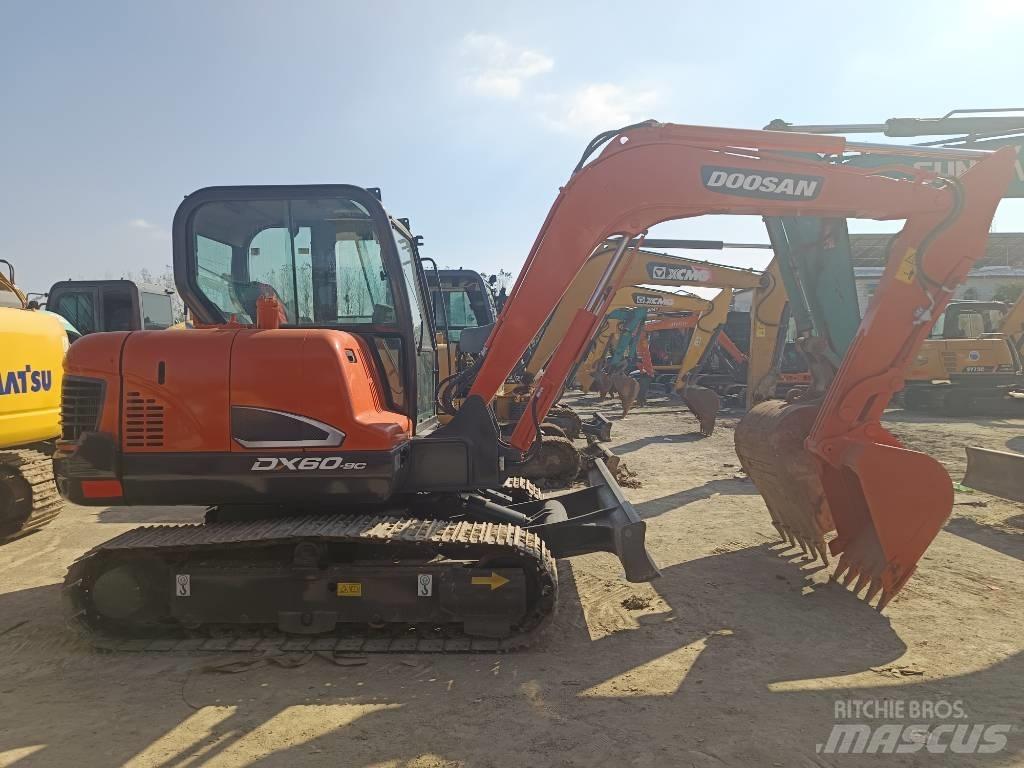 Doosan DX60-9C Paletli ekskavatörler