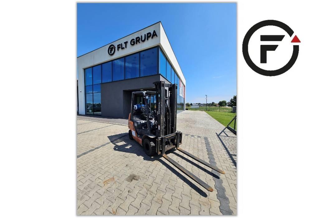 Toyota 02-8 FGKF 20 LPG'li forkliftler