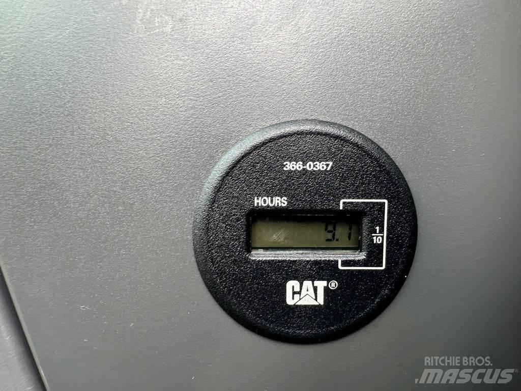 CAT 320D2 Paletli ekskavatörler
