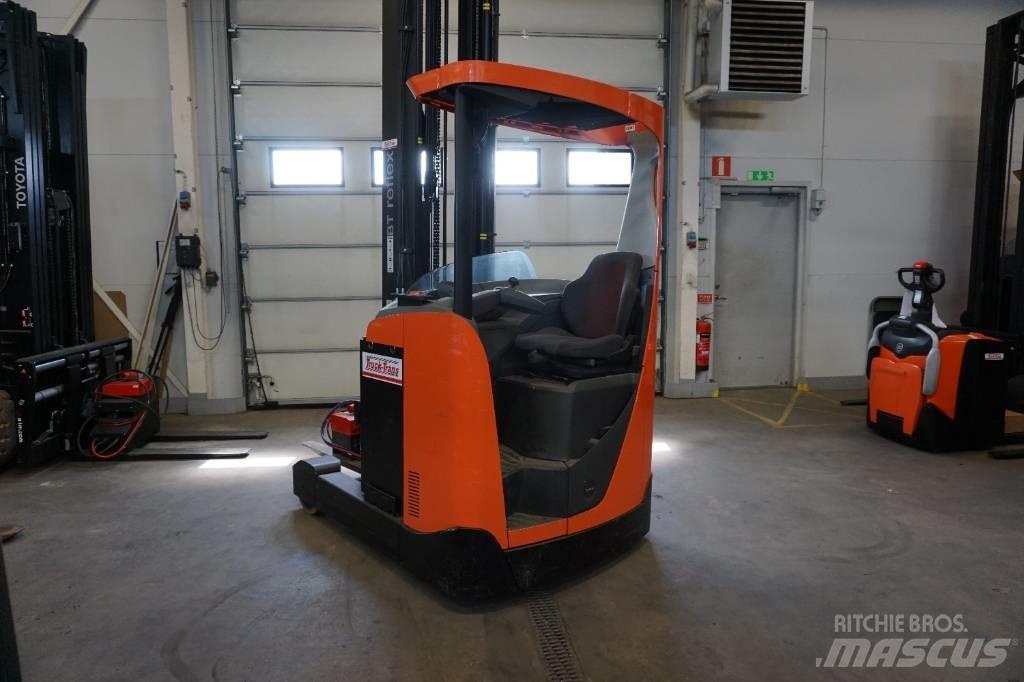 Toyota RRE160 Reach truck - depo içi istif araçları