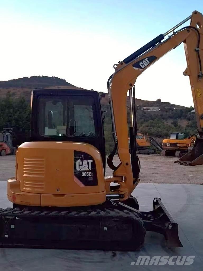 CAT 305E2CR Mini ekskavatörler, 7 tona dek