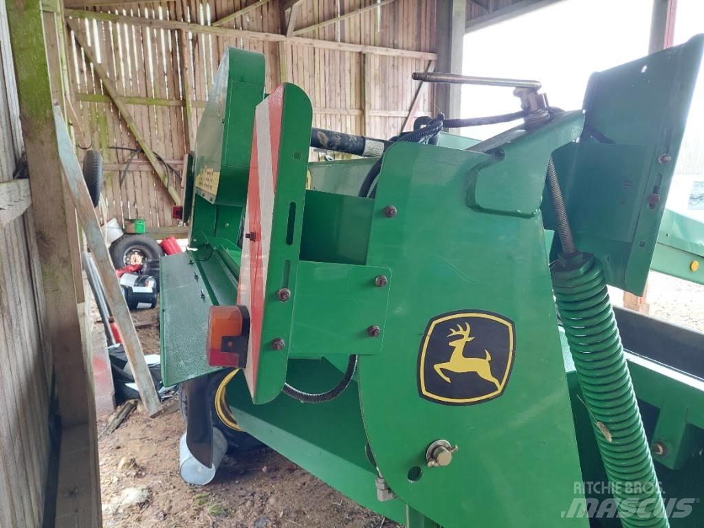 John Deere 730 Diskli çayir biçme makinasi