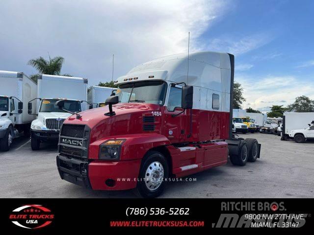 Mack Anthem Diger kamyonlar