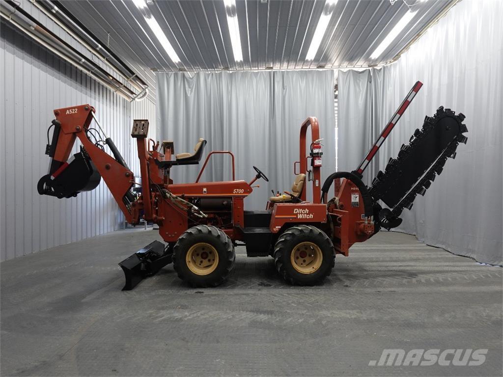 Ditch Witch 5700 Kanal kazma makinasi