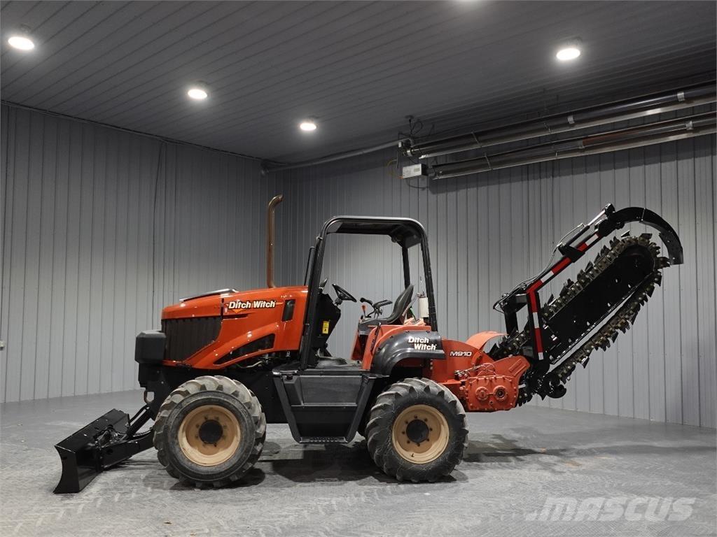 Ditch Witch RT100 Kanal kazma makinasi