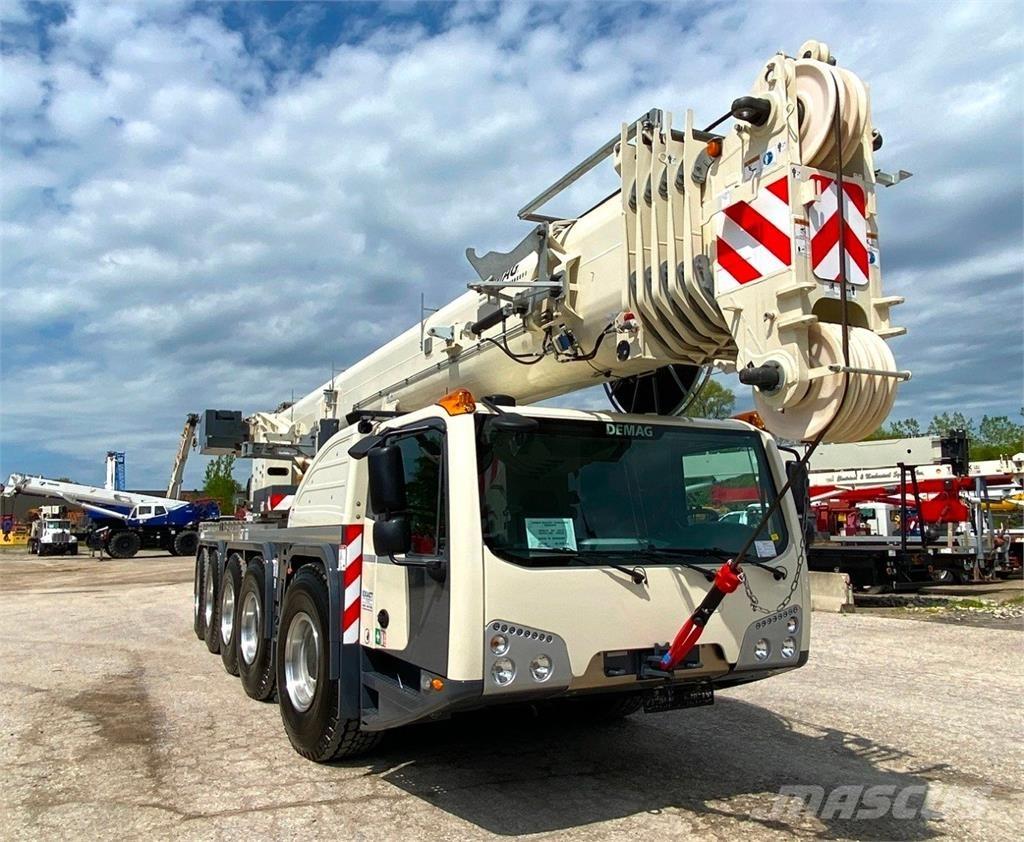 Demag AC 130-5 Yol-Arazi Tipi Vinçler (AT)