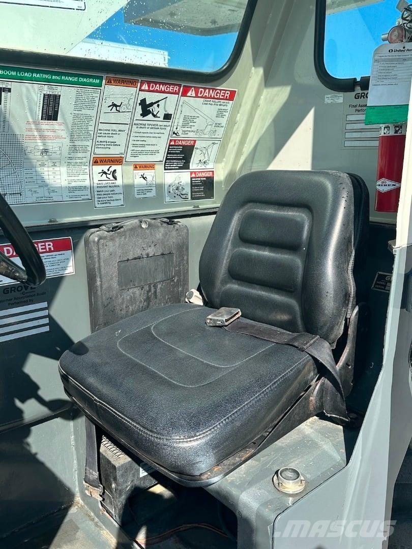 Grove YB5515 Arazi Tipi Vinçler (RT)