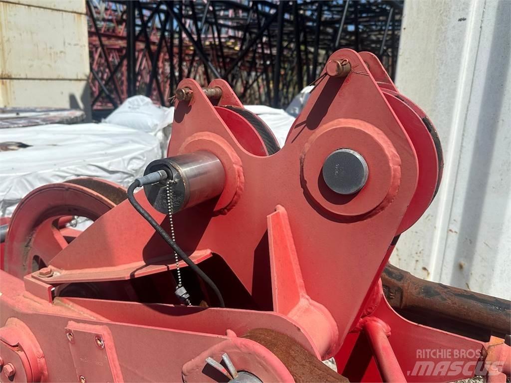 Manitowoc  Bomlar ve kollar