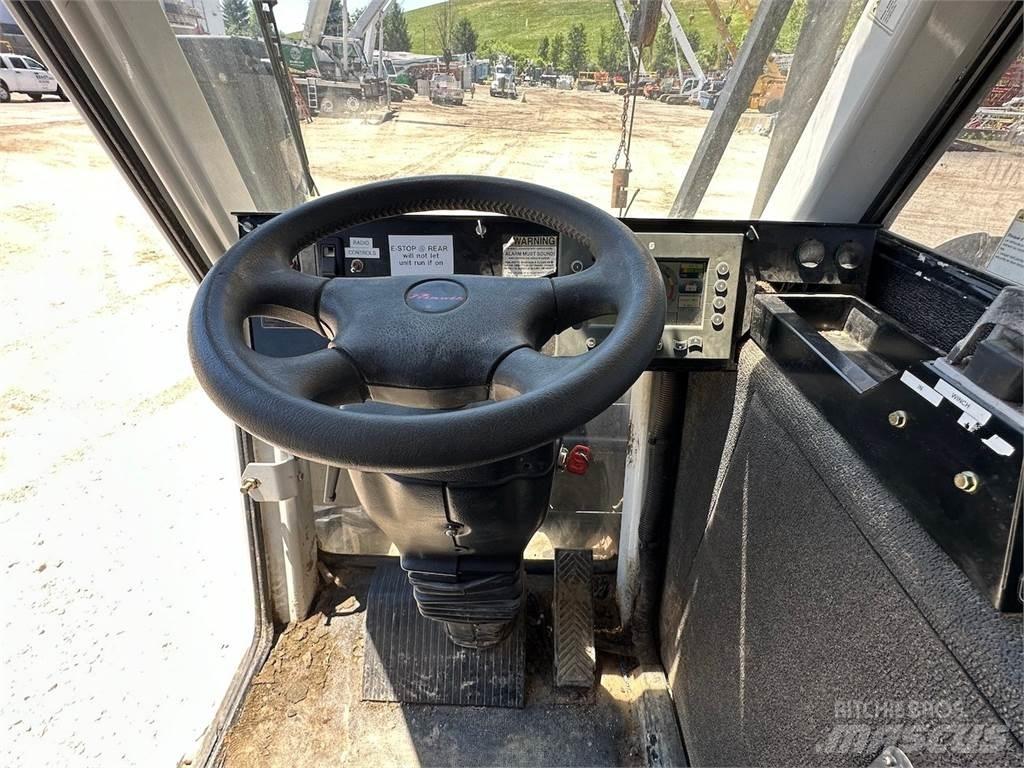 National 1100 Araç üzeri vinçler