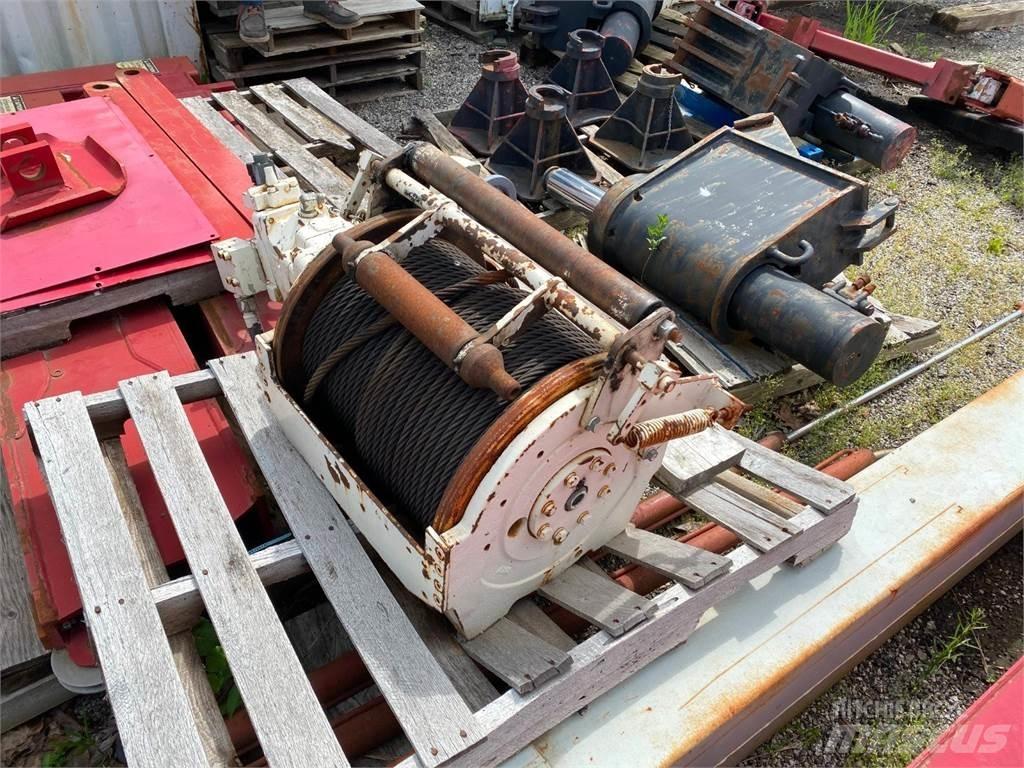 Terex  Dış cephe asansörleri