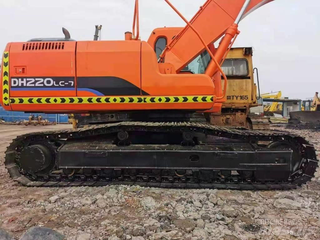 Doosan DH 220 Paletli ekskavatörler