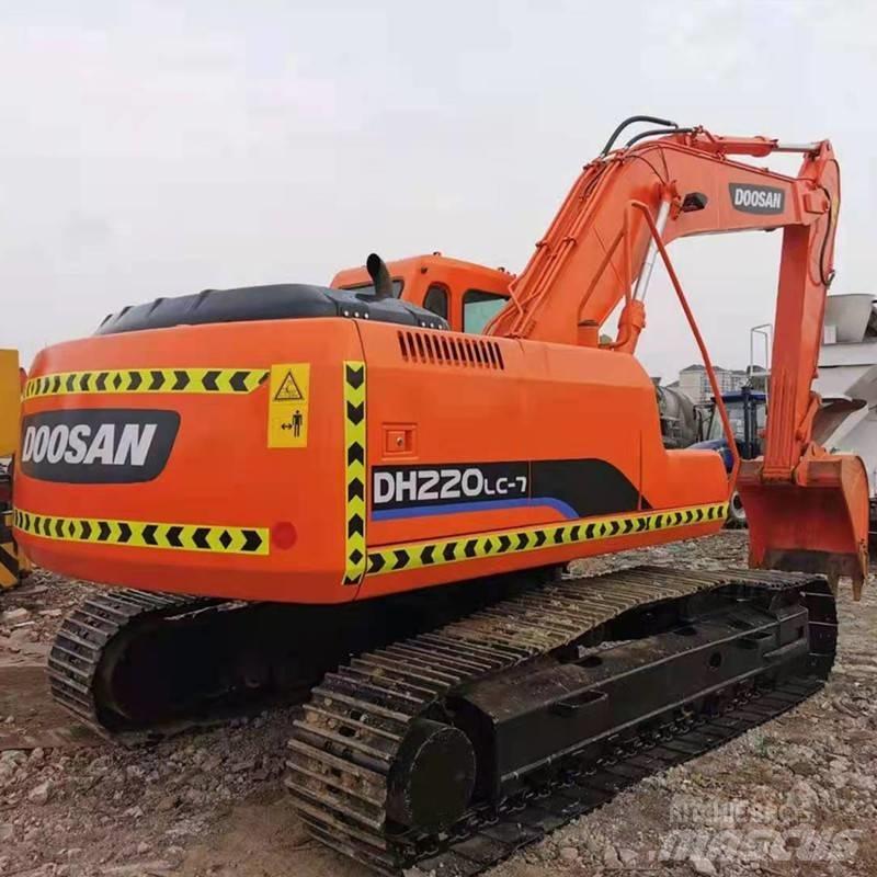 Doosan DH 220 Paletli ekskavatörler