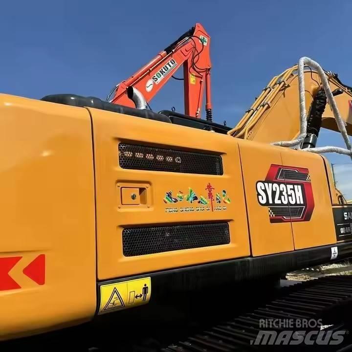 Sany SY235H Paletli ekskavatörler