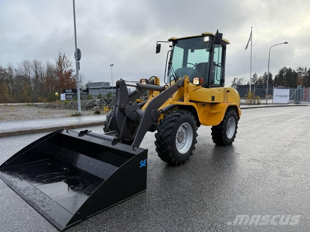 Volvo L 30 B Tekerlekli yükleyiciler