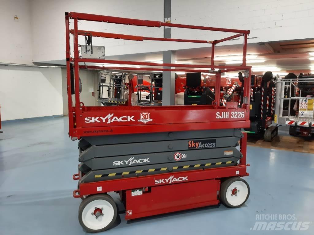 SkyJack SJIII 3226 Makasli platformlar