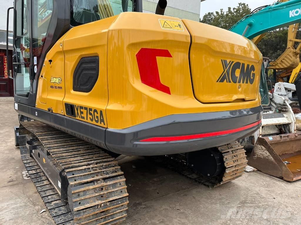 XCMG XE 60 DA Paletli ekskavatörler