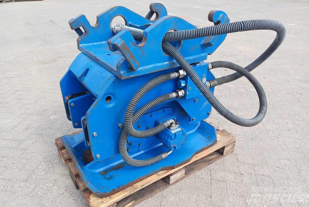 Saes HST 030 Titreşimli kazık çakıcıları