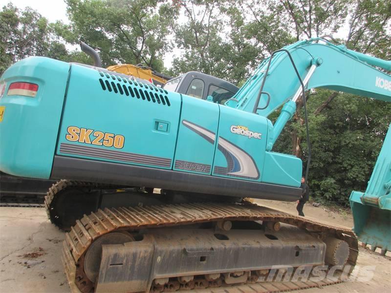 Kobelco SK 260 Paletli ekskavatörler