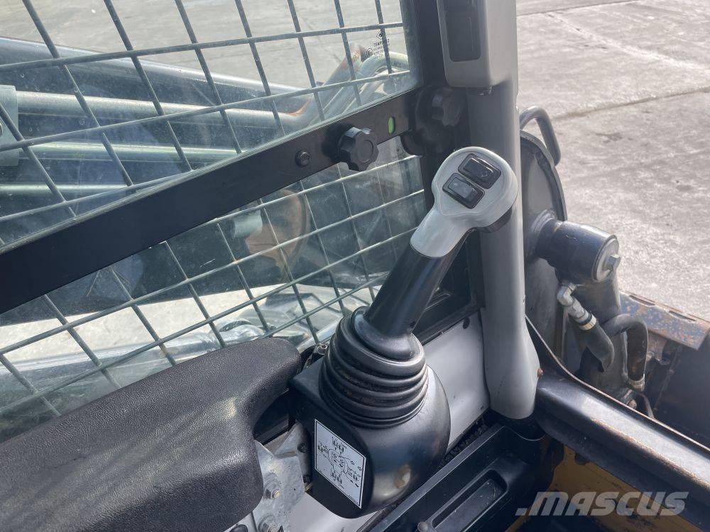 New Holland L 234 Skid steer loderler