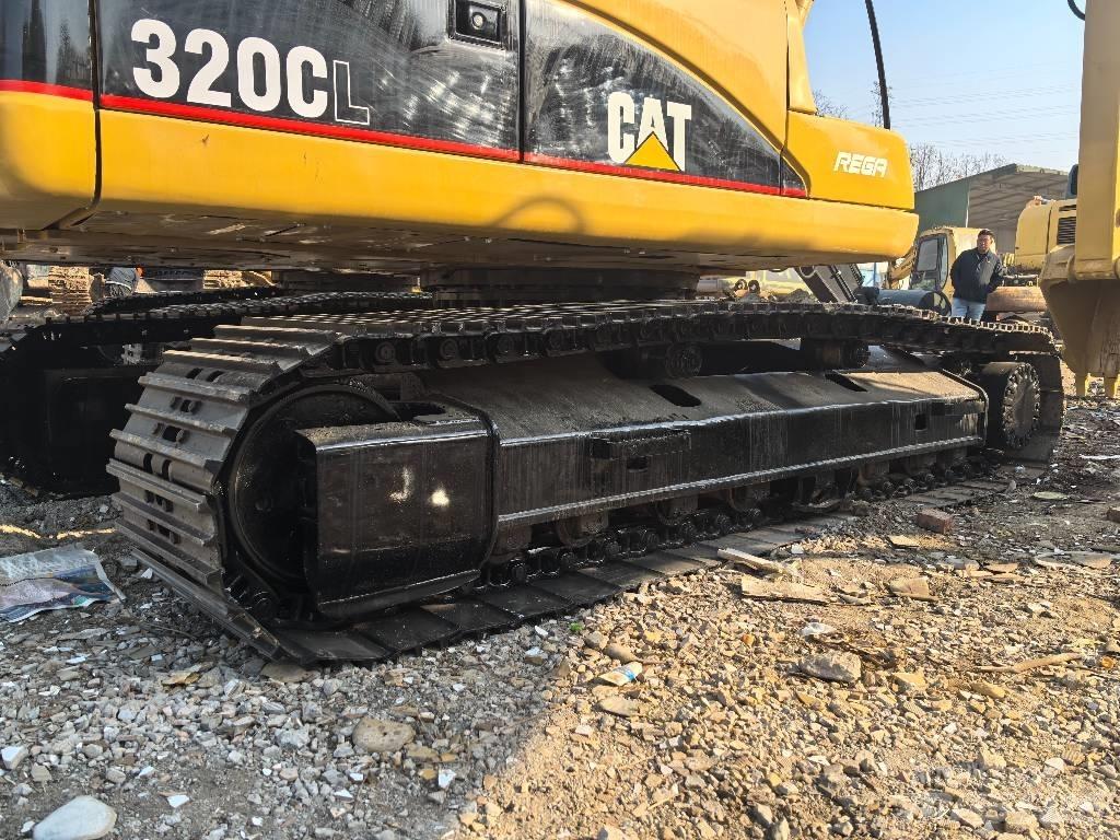 CAT 320 Paletli ekskavatörler
