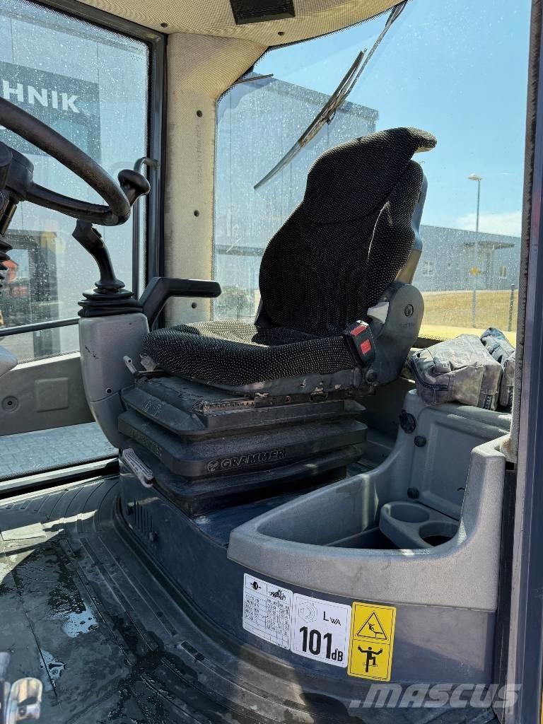 Yanmar V 80 Tekerlekli yükleyiciler